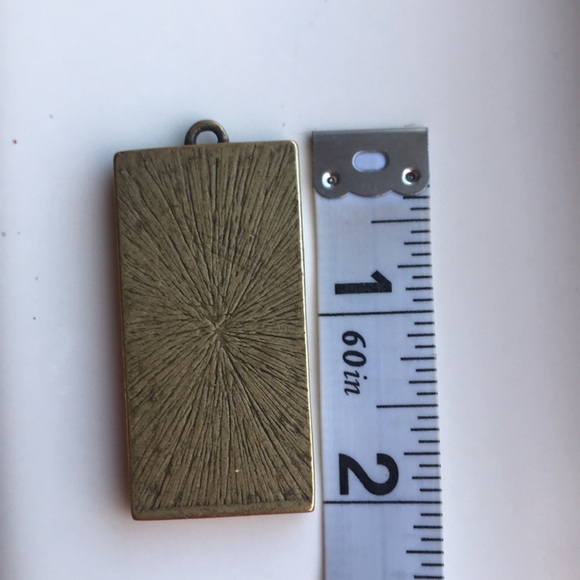 Set of 4 pendants for jewelry making 2 of the Eiffel tower of Paris and 2 crowns - Picture 3 of 14